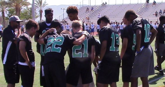 Sultana huddle